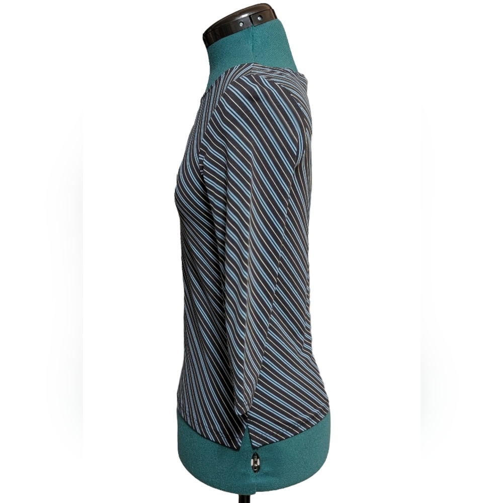 The Limited Stretch Collection Diagonal Striped 3/4 Sleeve Top - Picture 4 of 9